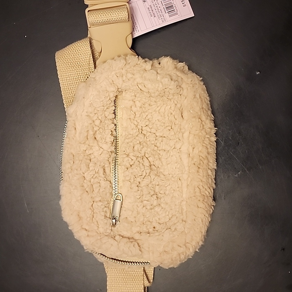 Tan Wild Fable Serpa everyday fleece fanny pack waist bag